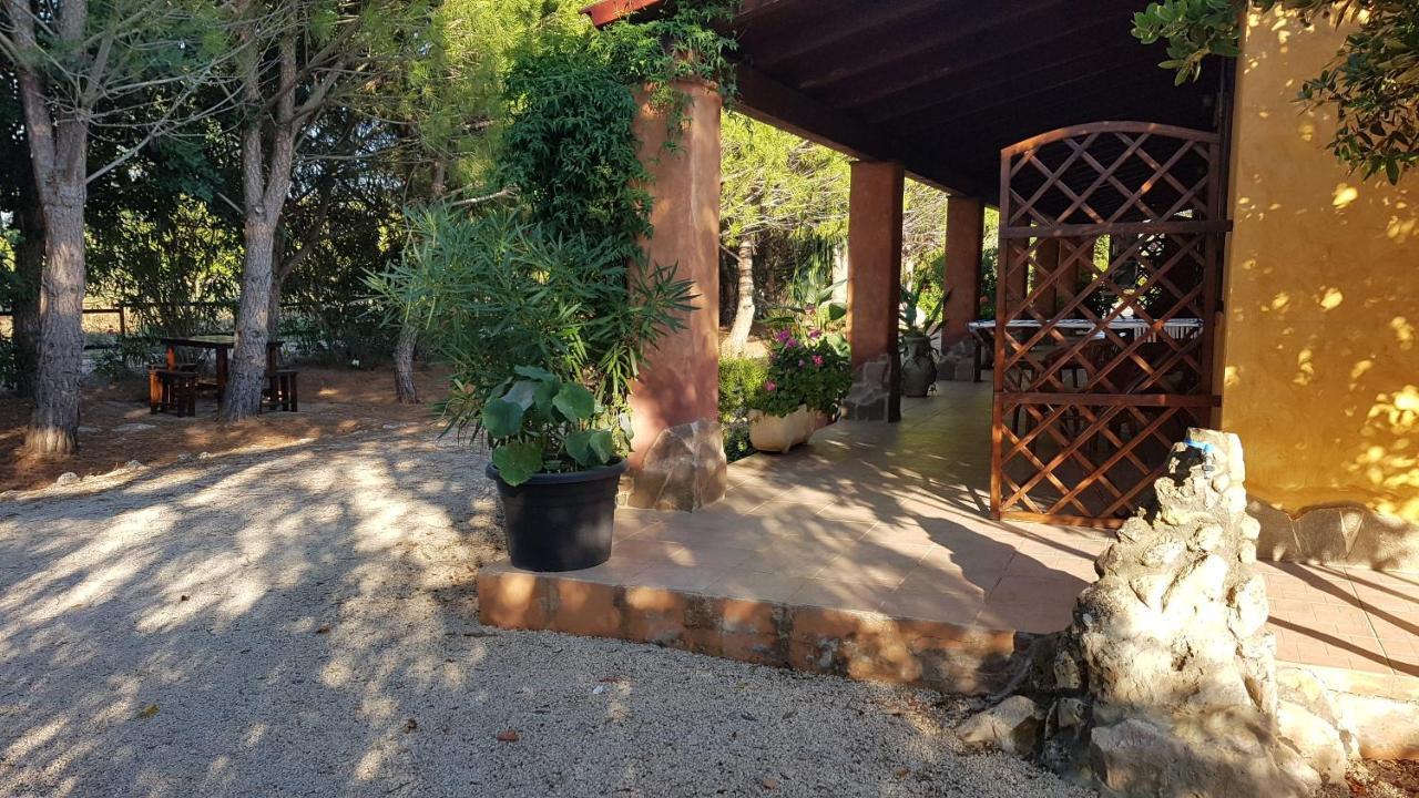 Agriturismo La Barca In Secca Olmedo Eksteriør bilde
