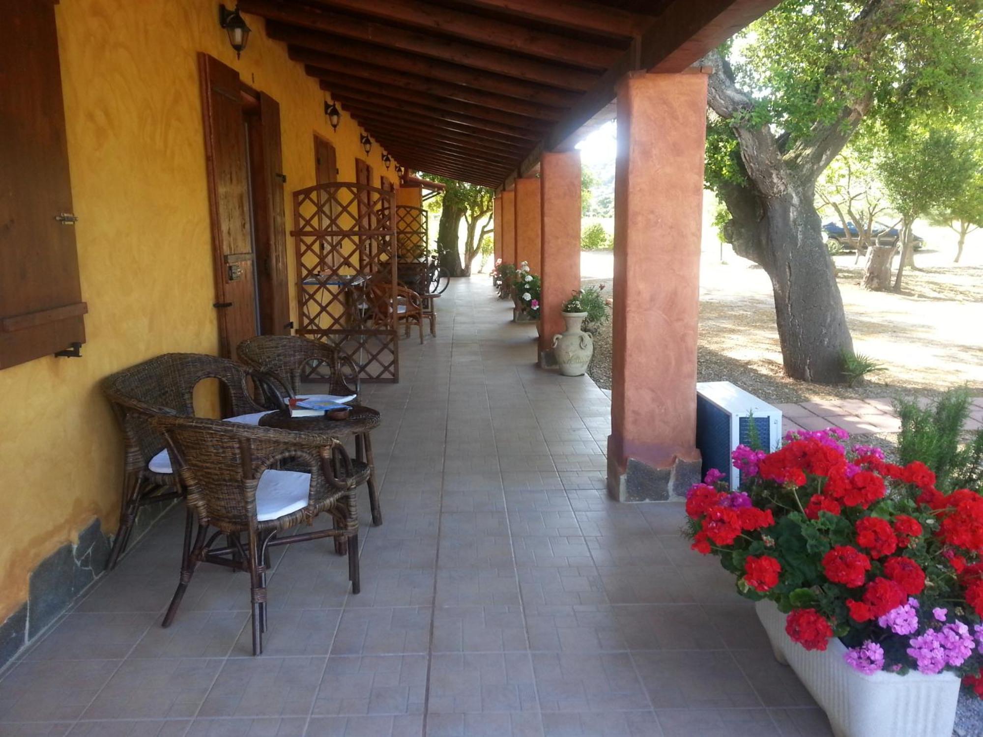 Agriturismo La Barca In Secca Olmedo Eksteriør bilde