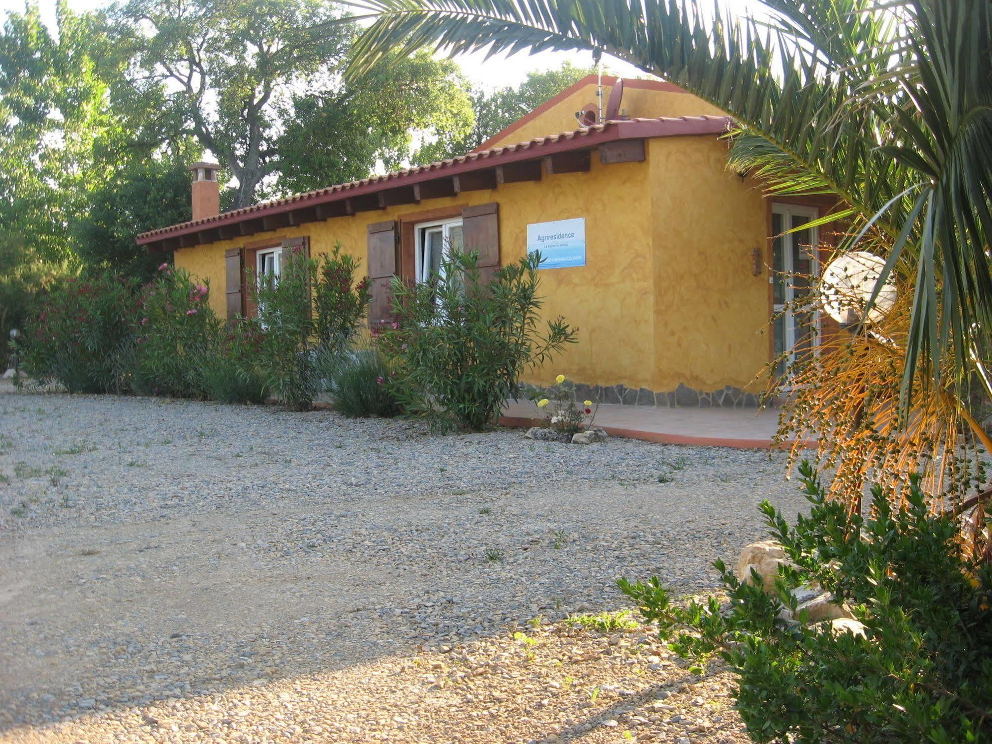 Agriturismo La Barca In Secca Olmedo Eksteriør bilde